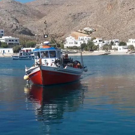 Flisvos * Karavostasis (Folegandros)