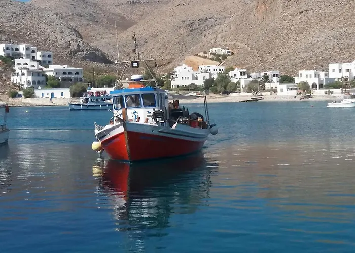 Flisvos * Karavostasis (Folegandros)